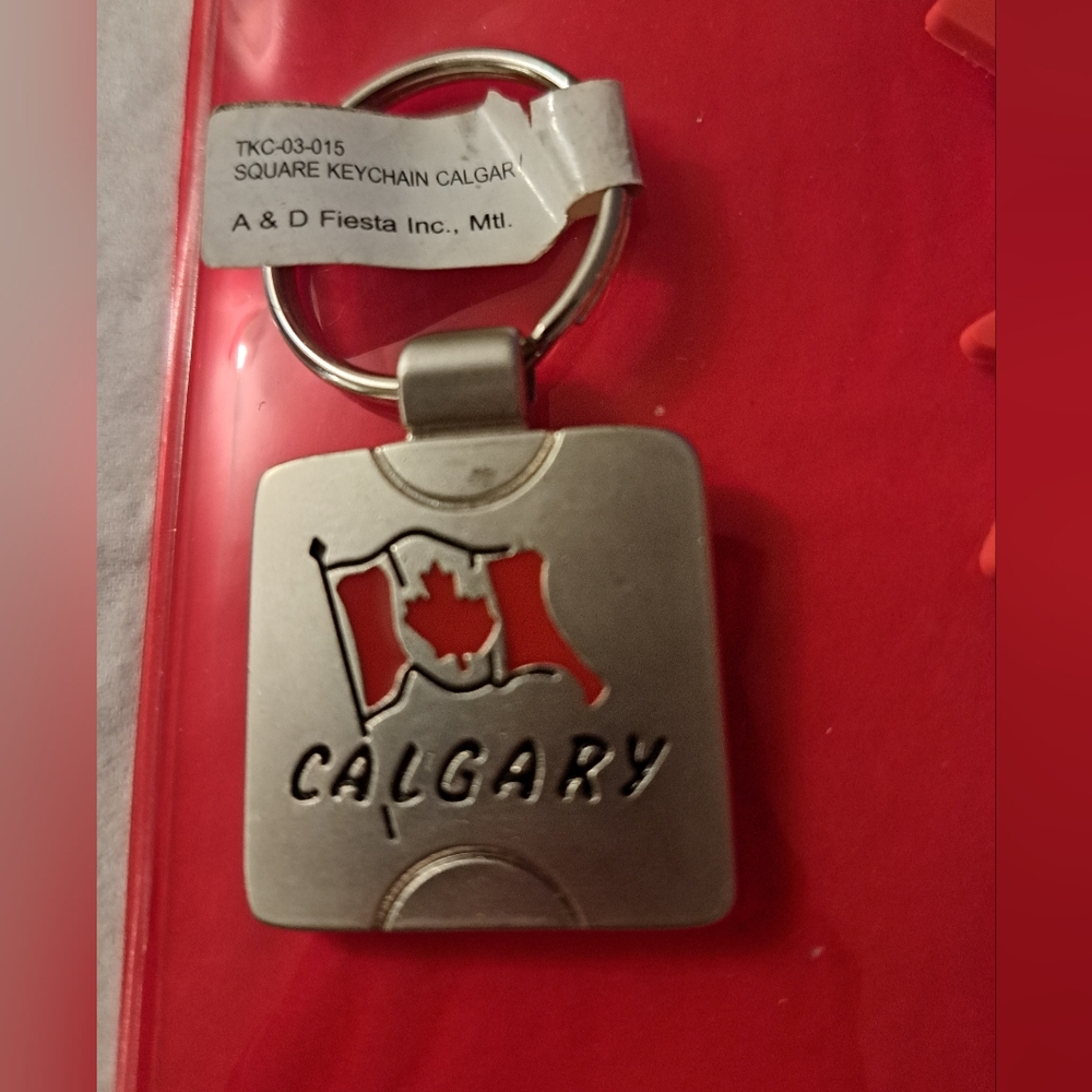 Wee Case With Calgary Key Ring, Maple Leaf Closure On Zippered See Thru Bag. - Picture 2 of 3